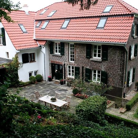 Landhaus In Idyllischer, Ruhiger Lage Und Flughafennaehe Ratingen Exterior foto