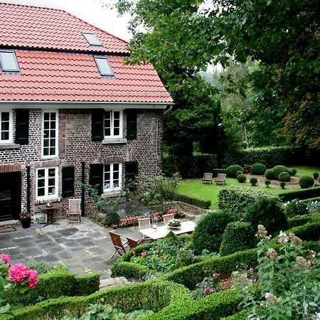 Landhaus In Idyllischer, Ruhiger Lage Und Flughafennaehe Ratingen Exterior foto